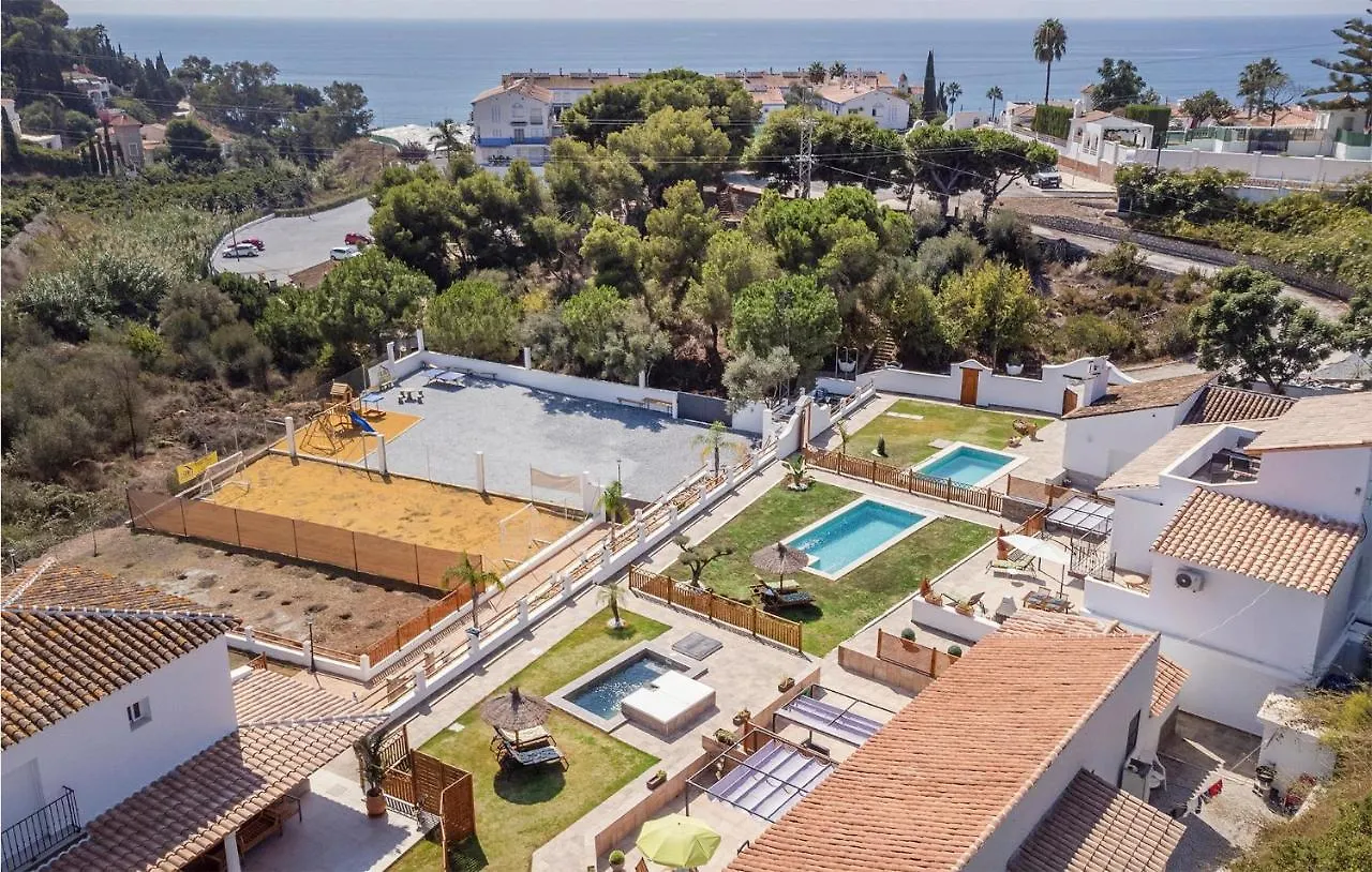 Nice Home In Mezquitilla With Swimming Pool Ferienhaus