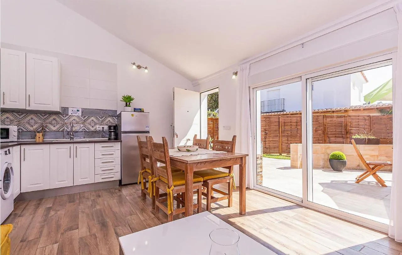 Nice Home In Mezquitilla With Swimming Pool Ferienhaus